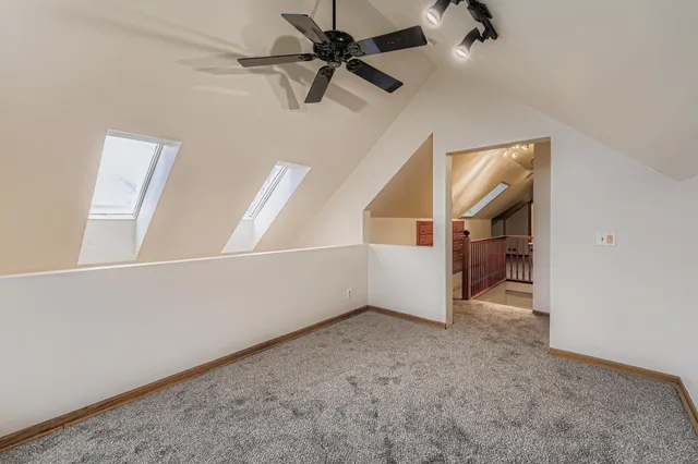 $489,900 | 1581 West Pinehurst Avenue, St. Paul, MN 55116