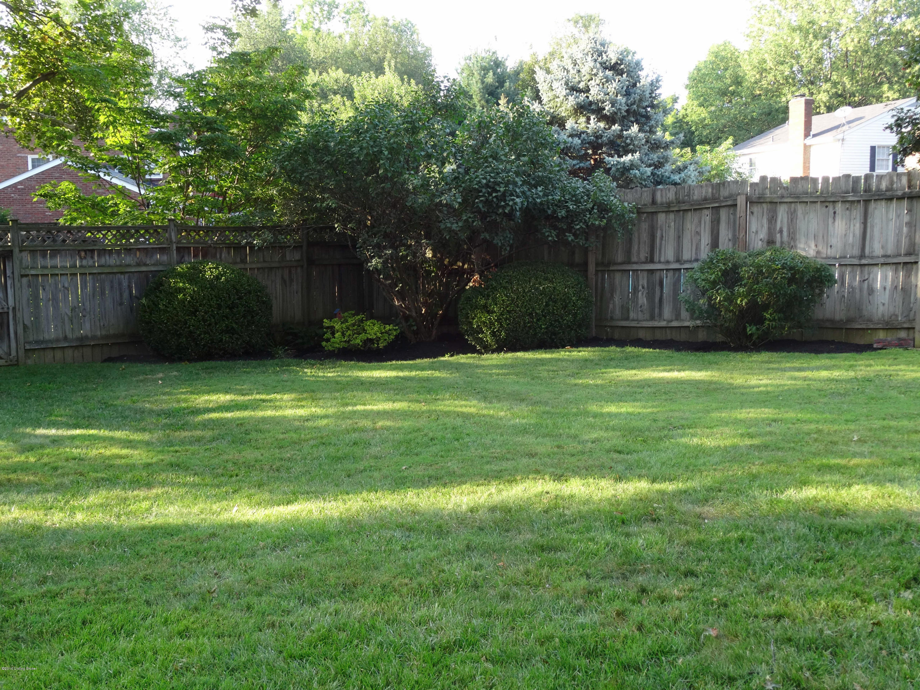 1802 Crossgate Lane Crossgate, KY 40222 - Photo 5 of 24 Backyard