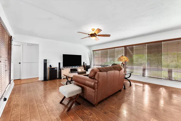 $469,900 | 1428 East River Drive, Margate, FL 33063