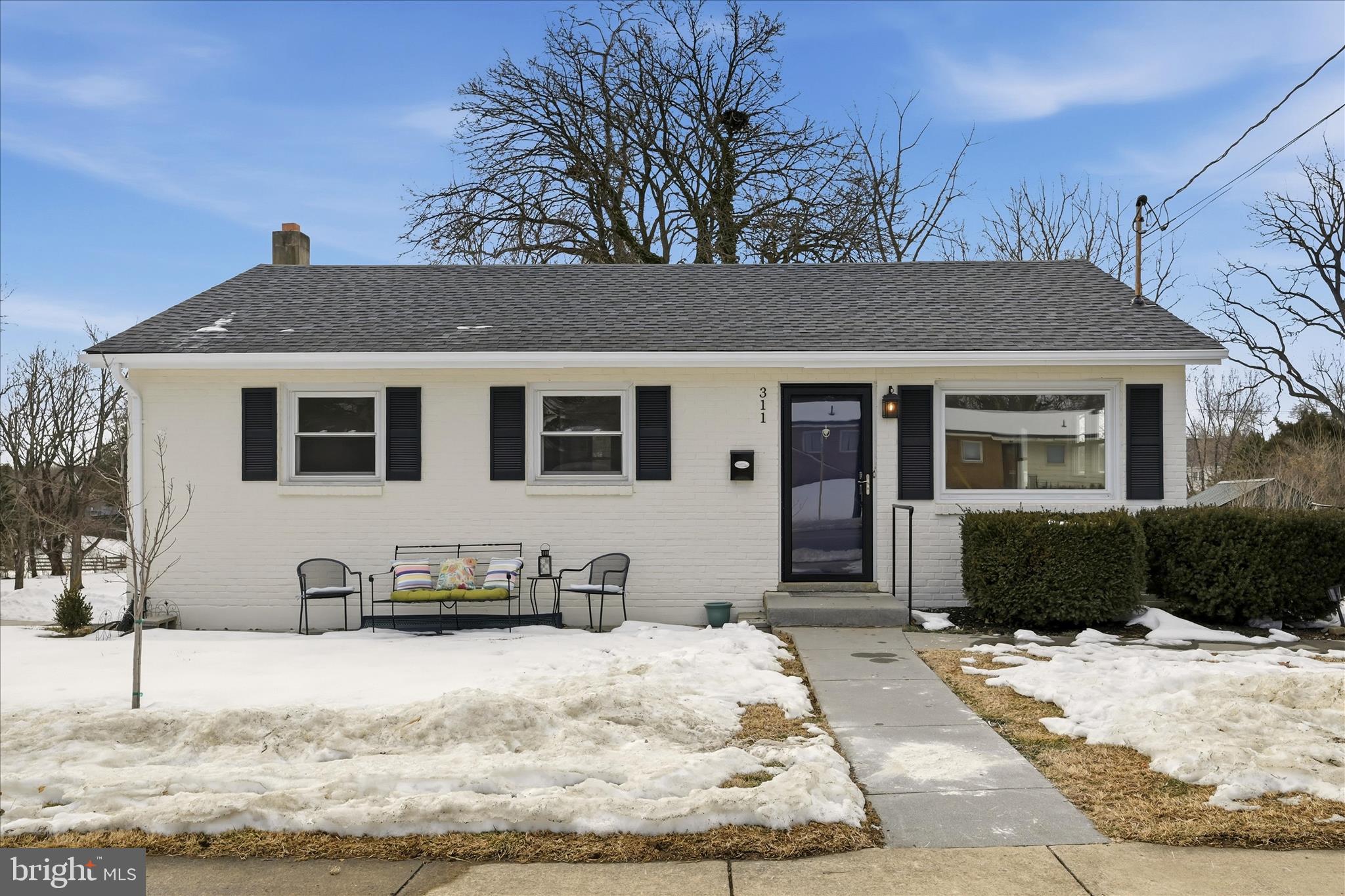 311 South Buckmarsh Street Berryville, VA 22611 - Photo 1 of 47 Front Exterior