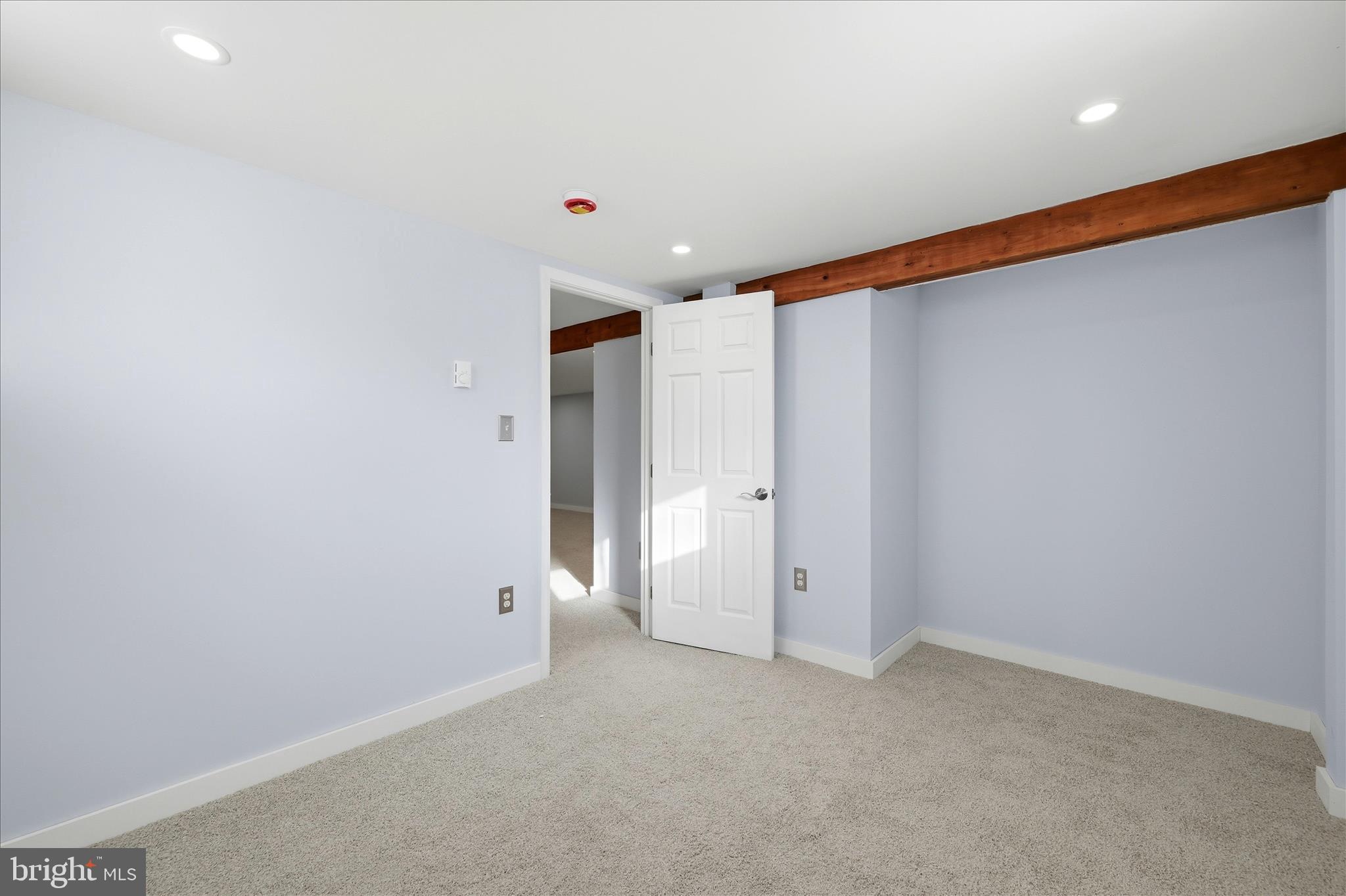 311 South Buckmarsh Street Berryville, VA 22611 - Photo 32 of 47 Room