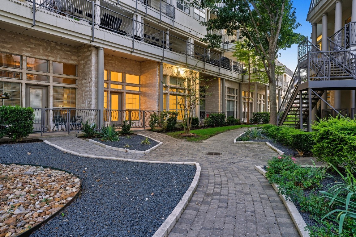 2918 Ranch To Market Road 620, Unit V267 Austin, TX 78734 - Photo 23 of 40 Welcome to waterfront condo living in the gated community of The Villas on Lake Travis. This property offers an active lifestyle filled with amazing amenities including 2 pools and spas, gym, tennis, basketball, private garden, dog area, reserved covered parking for owners and their guests plus a tram to the private, covered boat dock with party deck on the lake.