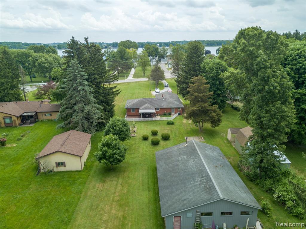 9404 North River Road Algonac, MI 48001 - Photo 33 of 37