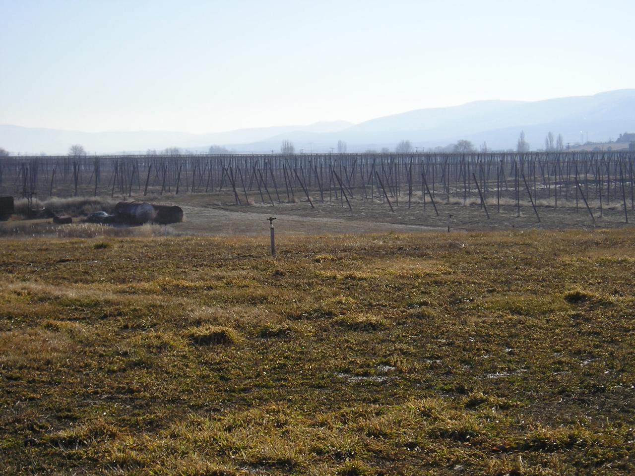 Nna Faucher Road Moxee, WA 98936 - Photo 1 of 5 a view of bath tub