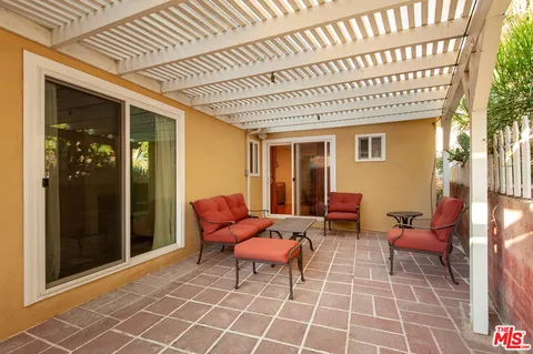 $6,450 | 5226 College View Avenue, Los Angeles, CA 90041