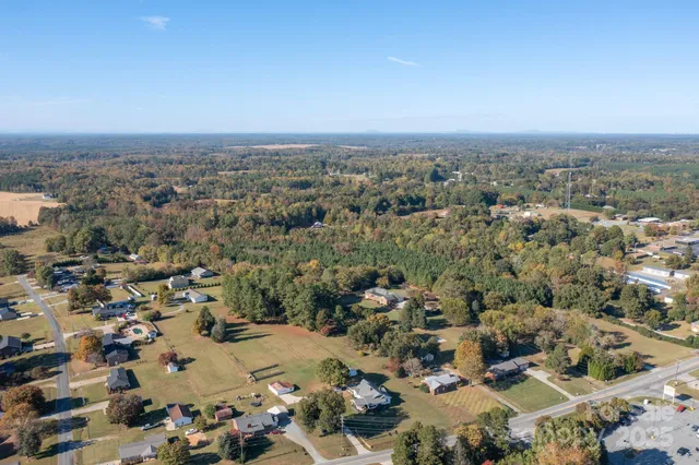 $250,000 | 4768 South Nc Highway, Lexington, NC 27295