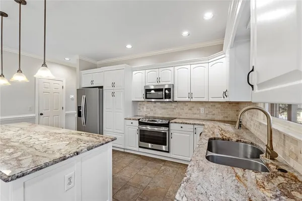 $717,900 | 205 Catawbah Road, Clemson, SC 29631