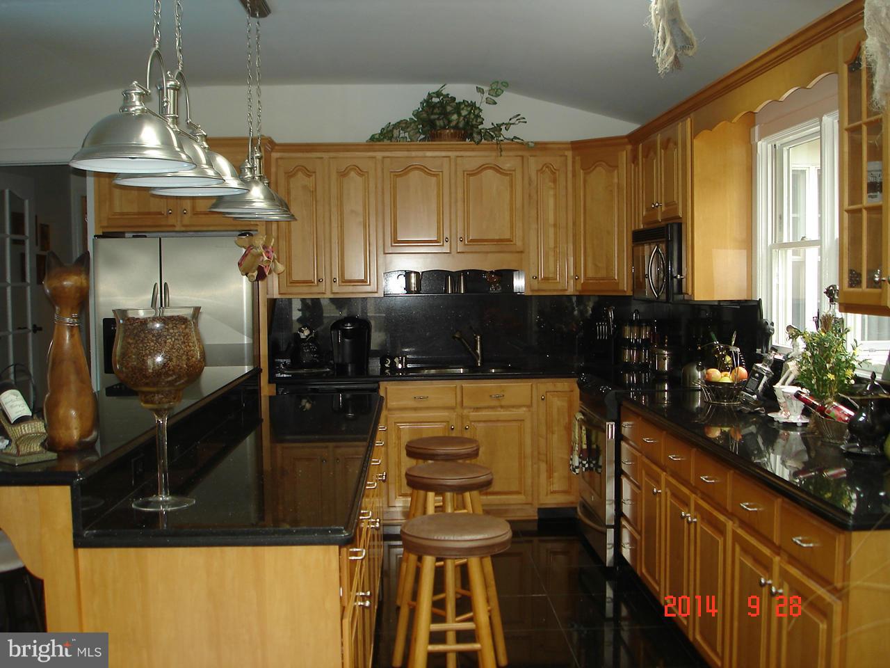 14706 Fox Chase Circle Ridgely, MD 21660 - Photo 4 of 29 Kitchen