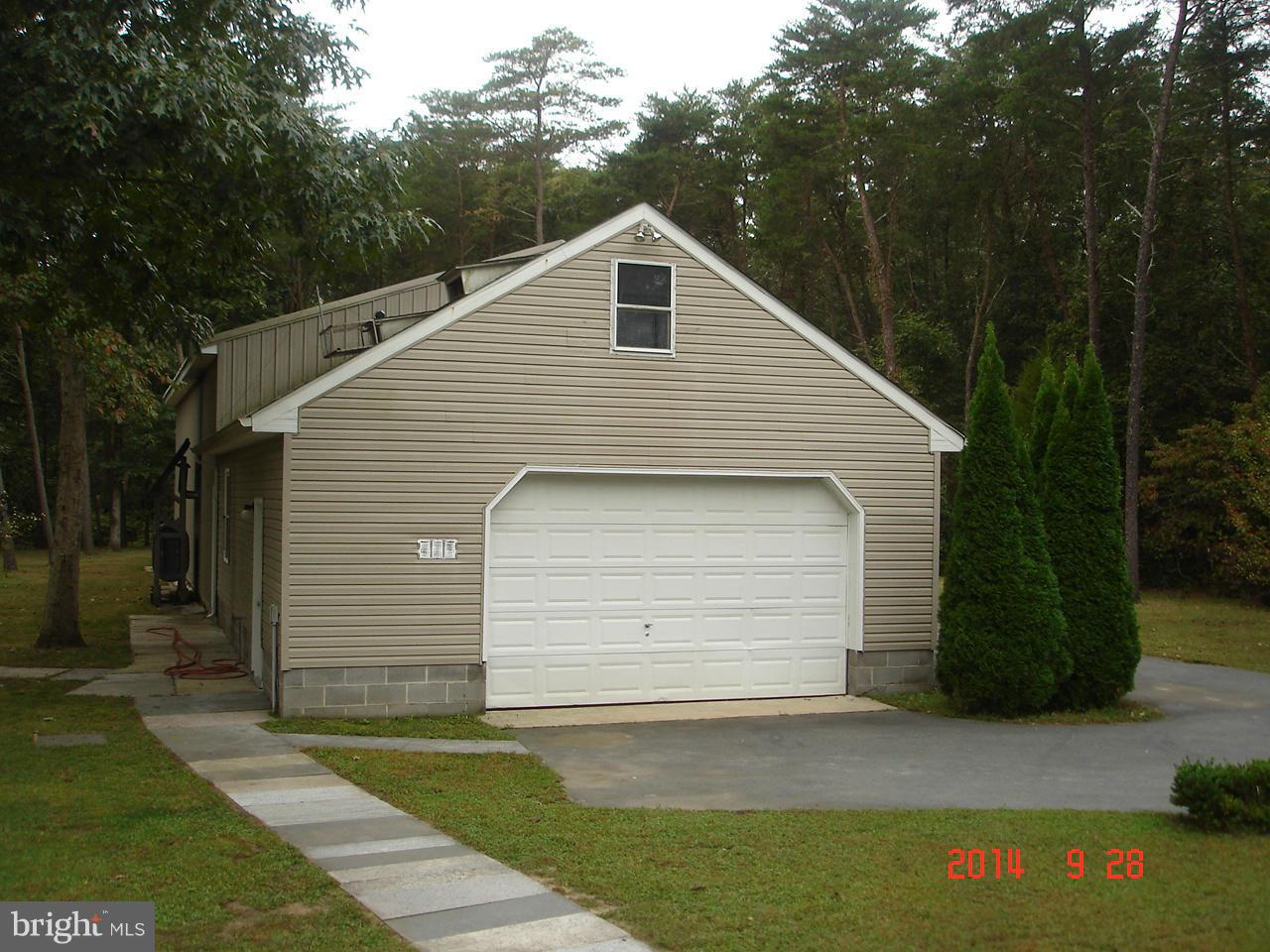 14706 Fox Chase Circle Ridgely, MD 21660 - Photo 8 of 29 Exterior (Rear)