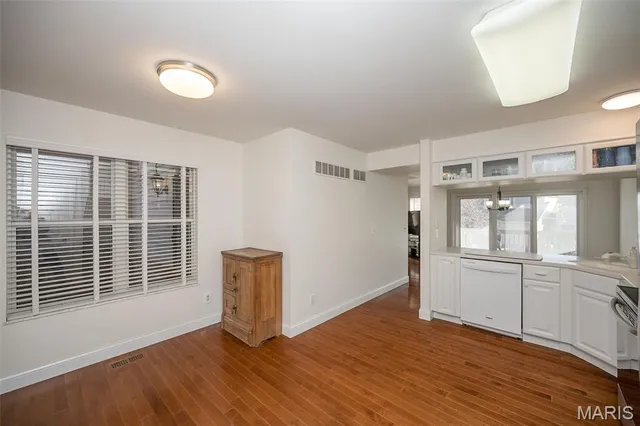 $300,000 | 1337 Stone Run Drive, Ballwin, MO 63021