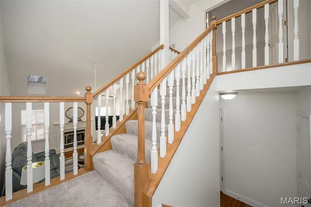 $300,000 | 1337 Stone Run Drive, Ballwin, MO 63021