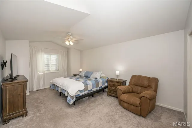 $300,000 | 1337 Stone Run Drive, Ballwin, MO 63021