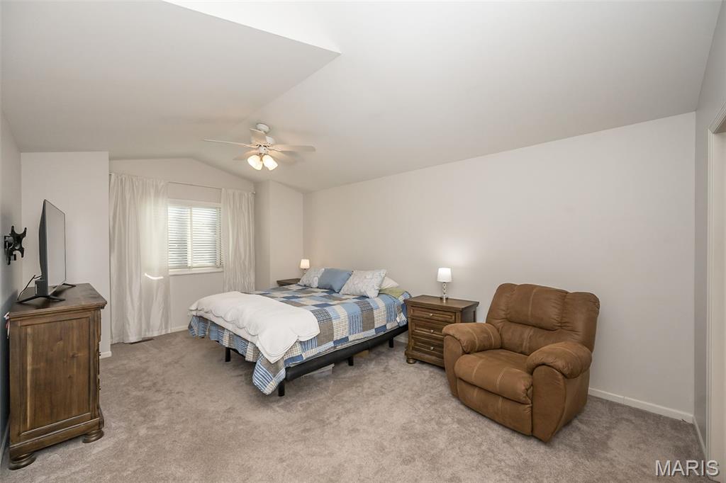 1337 Stone Run Drive Ballwin, MO 63021 - Photo 23 of 57