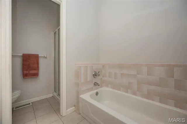 $300,000 | 1337 Stone Run Drive, Ballwin, MO 63021