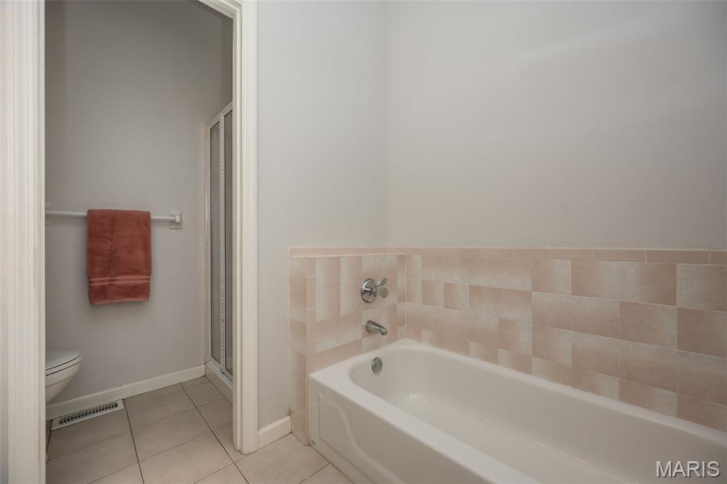 1337 Stone Run Drive Ballwin, MO 63021 - Photo 27 of 57