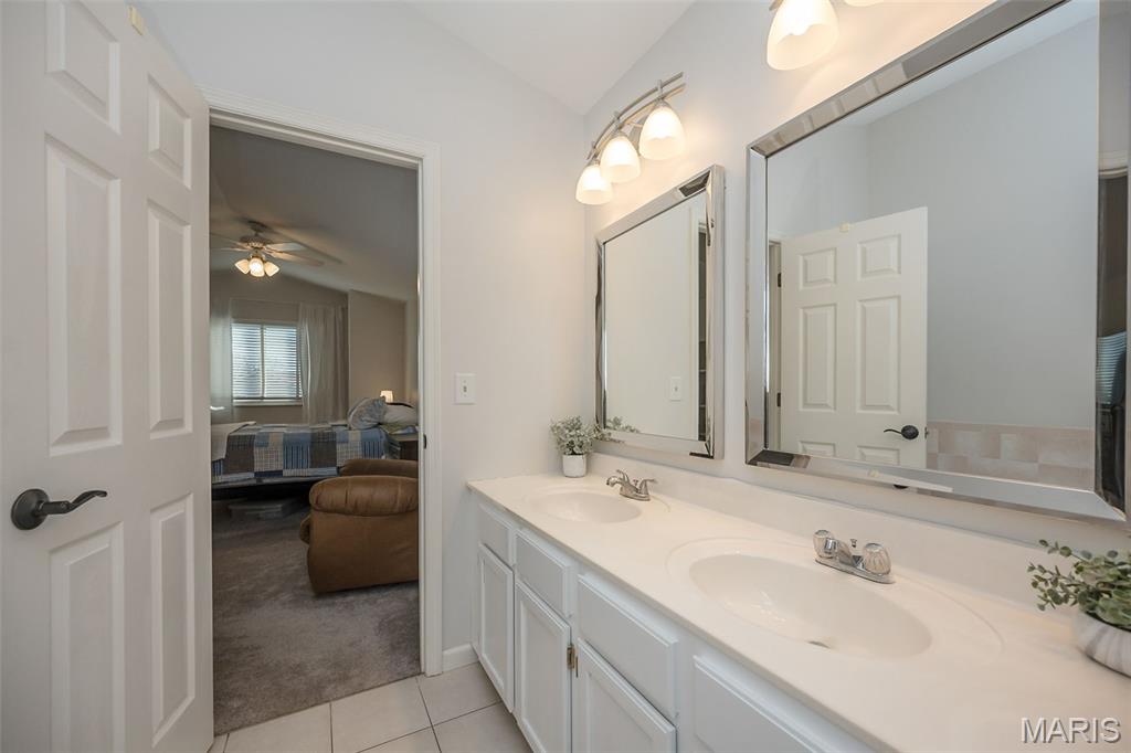 1337 Stone Run Drive Ballwin, MO 63021 - Photo 28 of 57