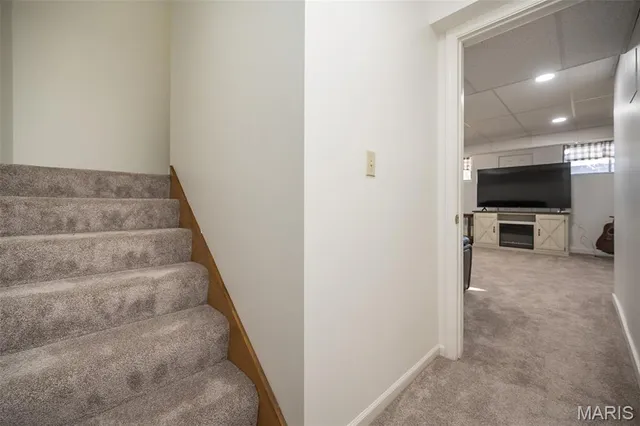 $300,000 | 1337 Stone Run Drive, Ballwin, MO 63021