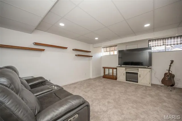 $300,000 | 1337 Stone Run Drive, Ballwin, MO 63021