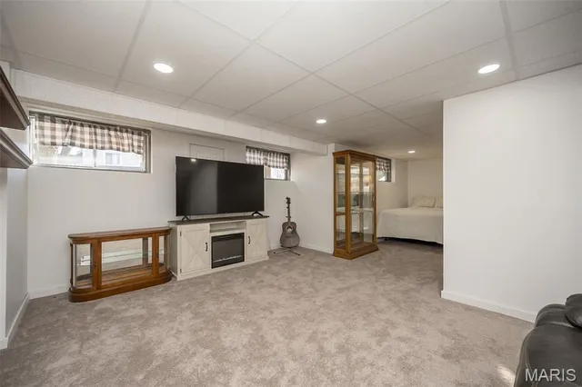 $300,000 | 1337 Stone Run Drive, Ballwin, MO 63021