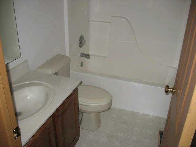 6983 Taylor Road Reynoldsburg, OH 43068 - Photo 5 of 10
