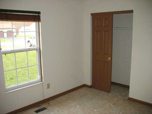 6983 Taylor Road Reynoldsburg, OH 43068 - Photo 8 of 10