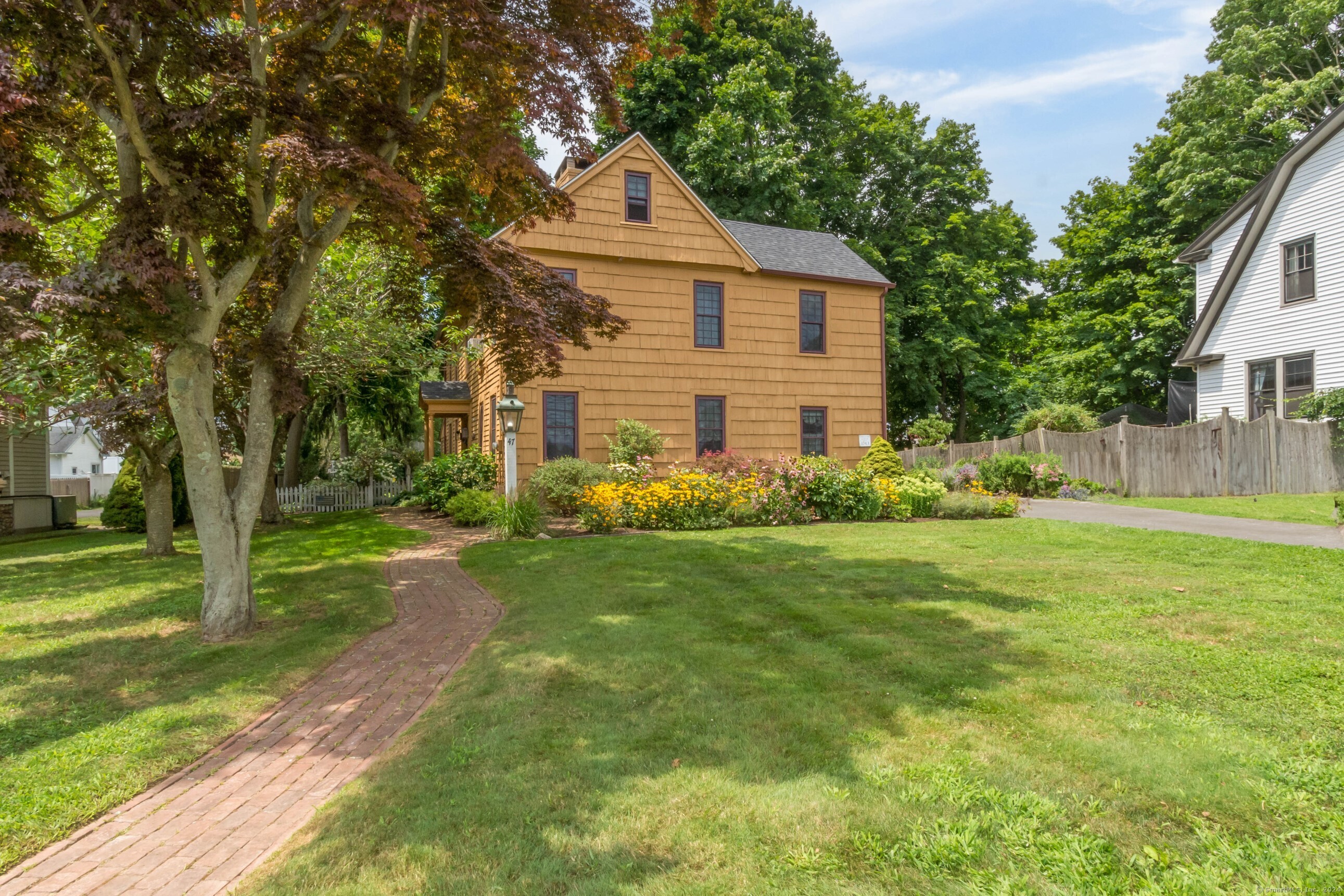 47 Huntington Road Stratford, CT 06614 - Photo 1 of 1
