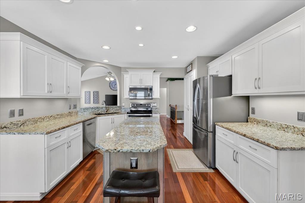 118 Spring Tree Court St. Charles, MO 63303 - Photo 17 of 60