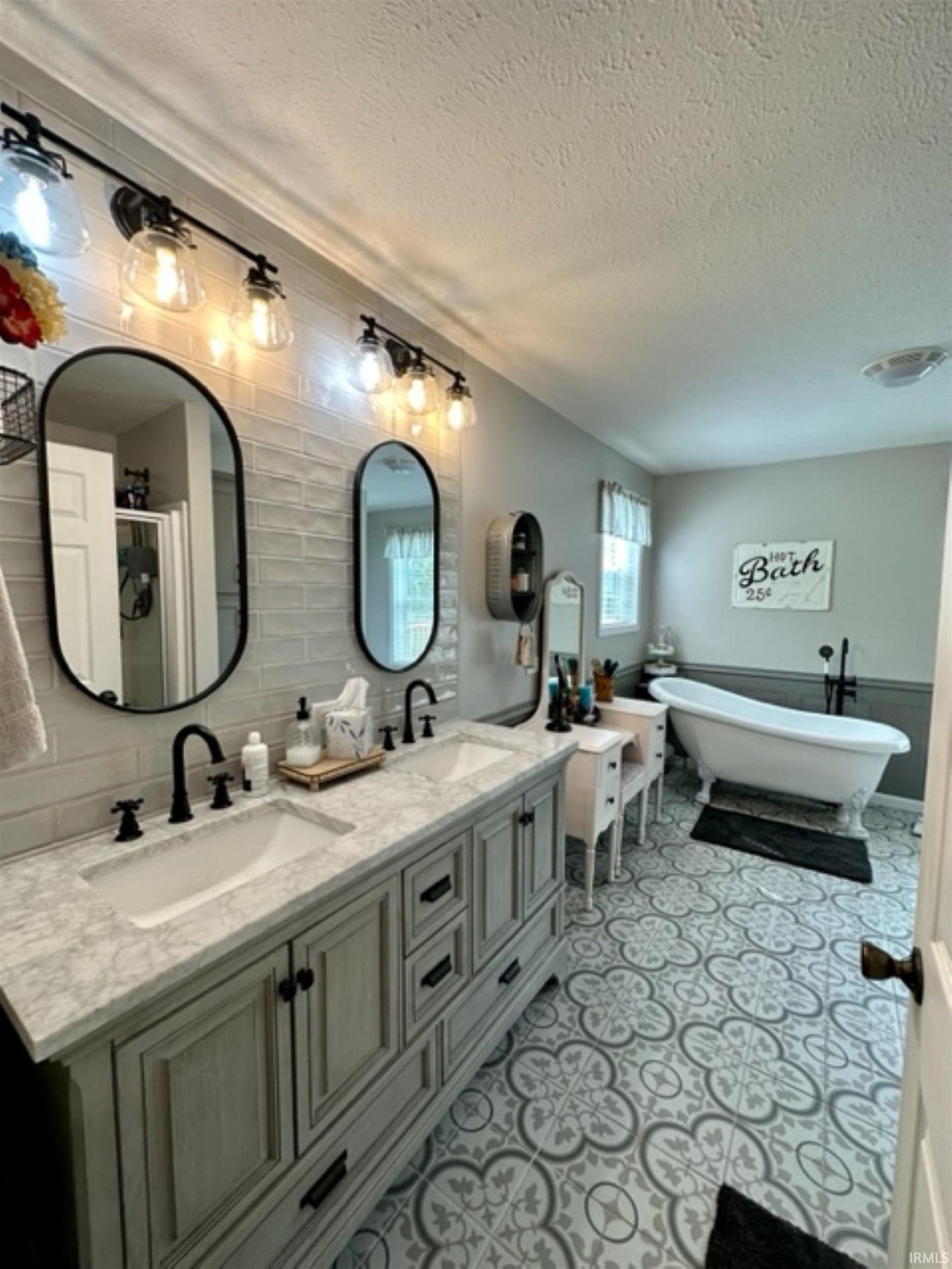 2030 West Lawson Road Bloomington, IN 47404 - Photo 16 of 27 Gallery Image 16