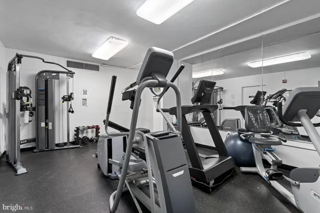 $525,000 | 4101 Cathedral Avenue Northwest, Unit 611, Washington, DC 20016