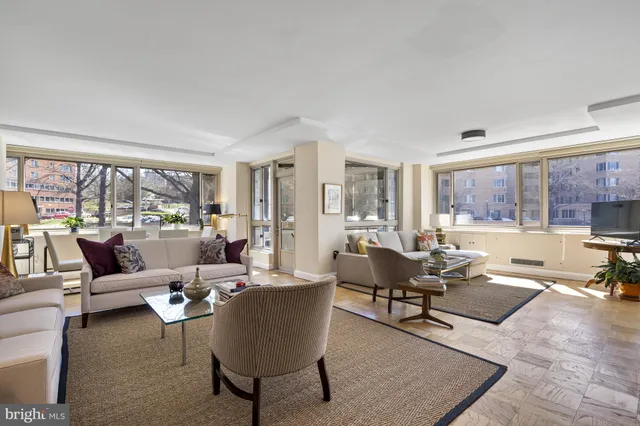 $525,000 | 4101 Cathedral Avenue Northwest, Unit 611, Washington, DC 20016