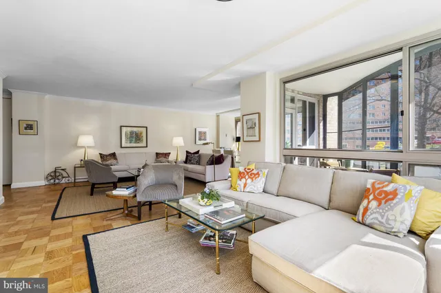 $525,000 | 4101 Cathedral Avenue Northwest, Unit 611, Washington, DC 20016