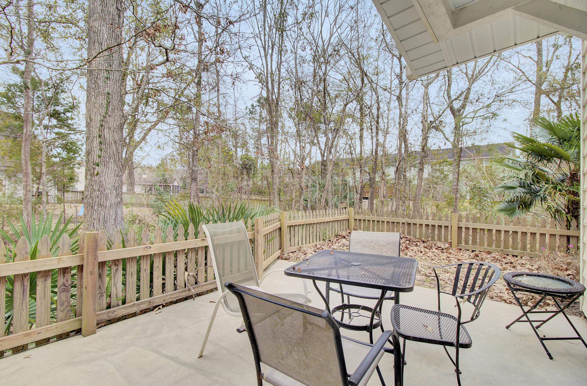 2882 Mackenzie Court Mount Pleasant, SC 29466 - Photo 24 of 27 (24)