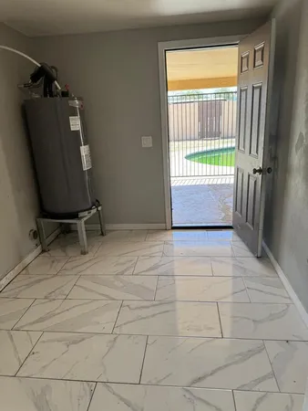 $2,300 | 3941 West Palm Lane, Phoenix, AZ 85009