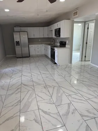 $2,300 | 3941 West Palm Lane, Phoenix, AZ 85009