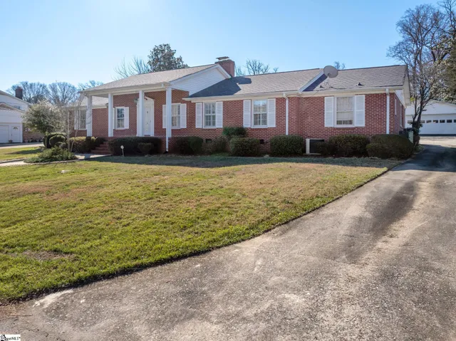 $484,900 | 2 Woodfern Circle, Greenville, SC 29615