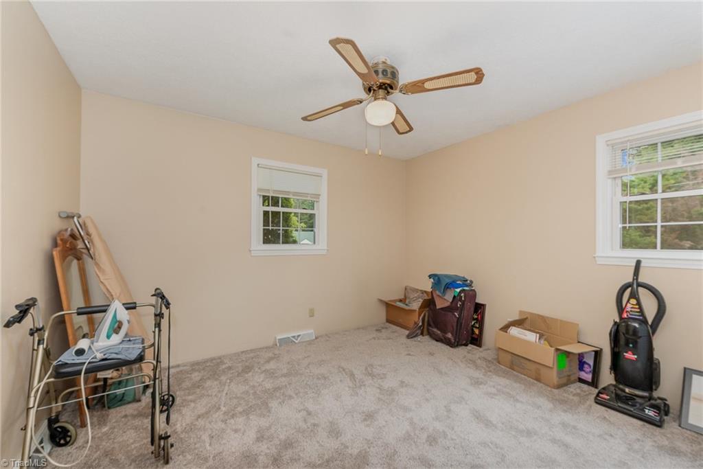 176 South Angell Road Mocksville, NC 27028 - Photo 12 of 27 Gallery Image 12