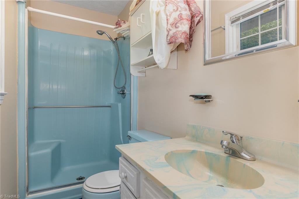 176 South Angell Road Mocksville, NC 27028 - Photo 16 of 27 Gallery Image 16