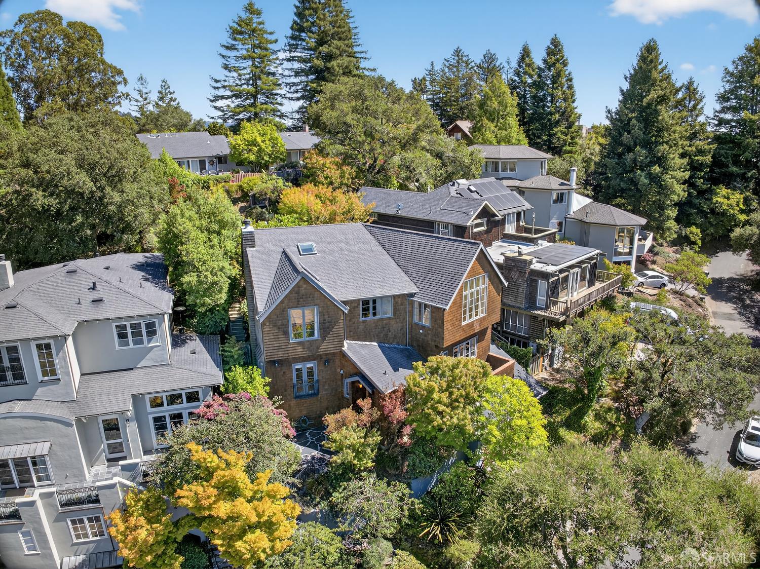 7172 Norfolk Road Berkeley, CA 94705 - Photo 3 of 61
