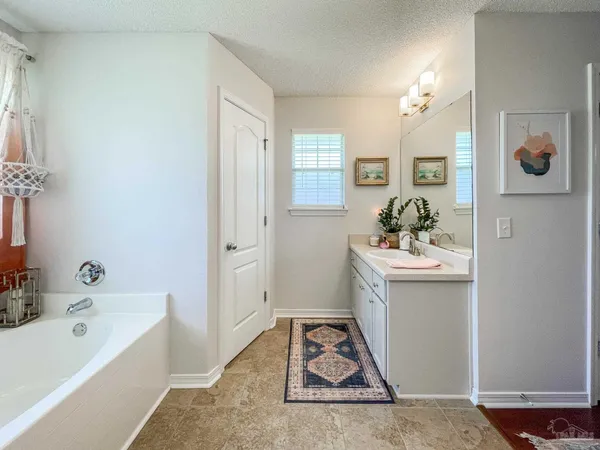 $2,375 | 1216 Benning Place, Pensacola, FL 32506