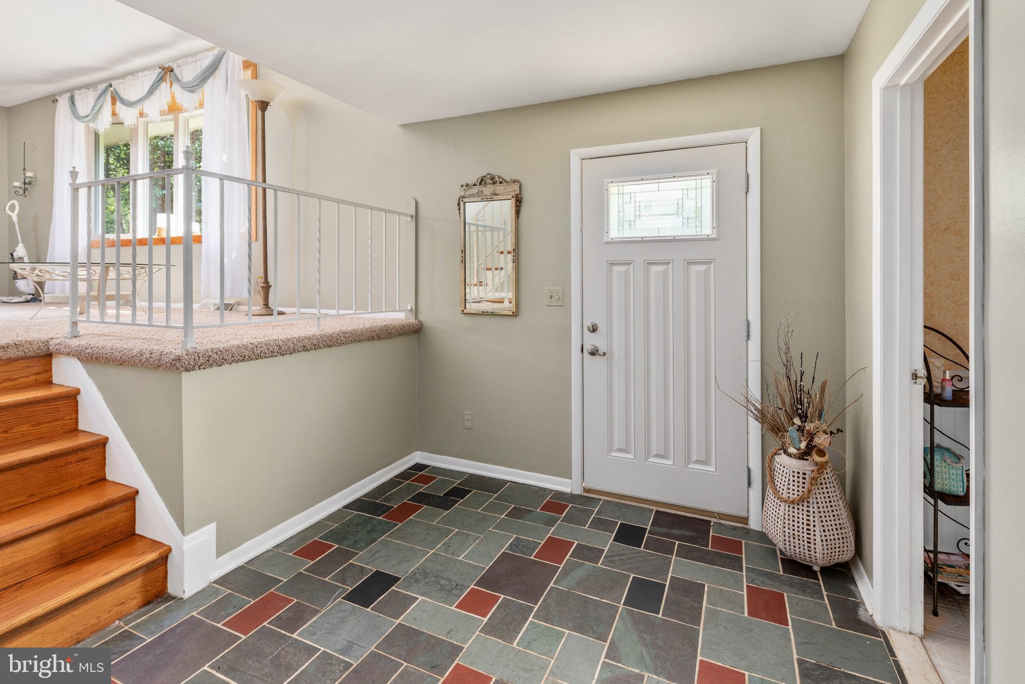 16 Severndale Road Severna Park, MD 21146 - Photo 2 of 37 Gallery Image 2