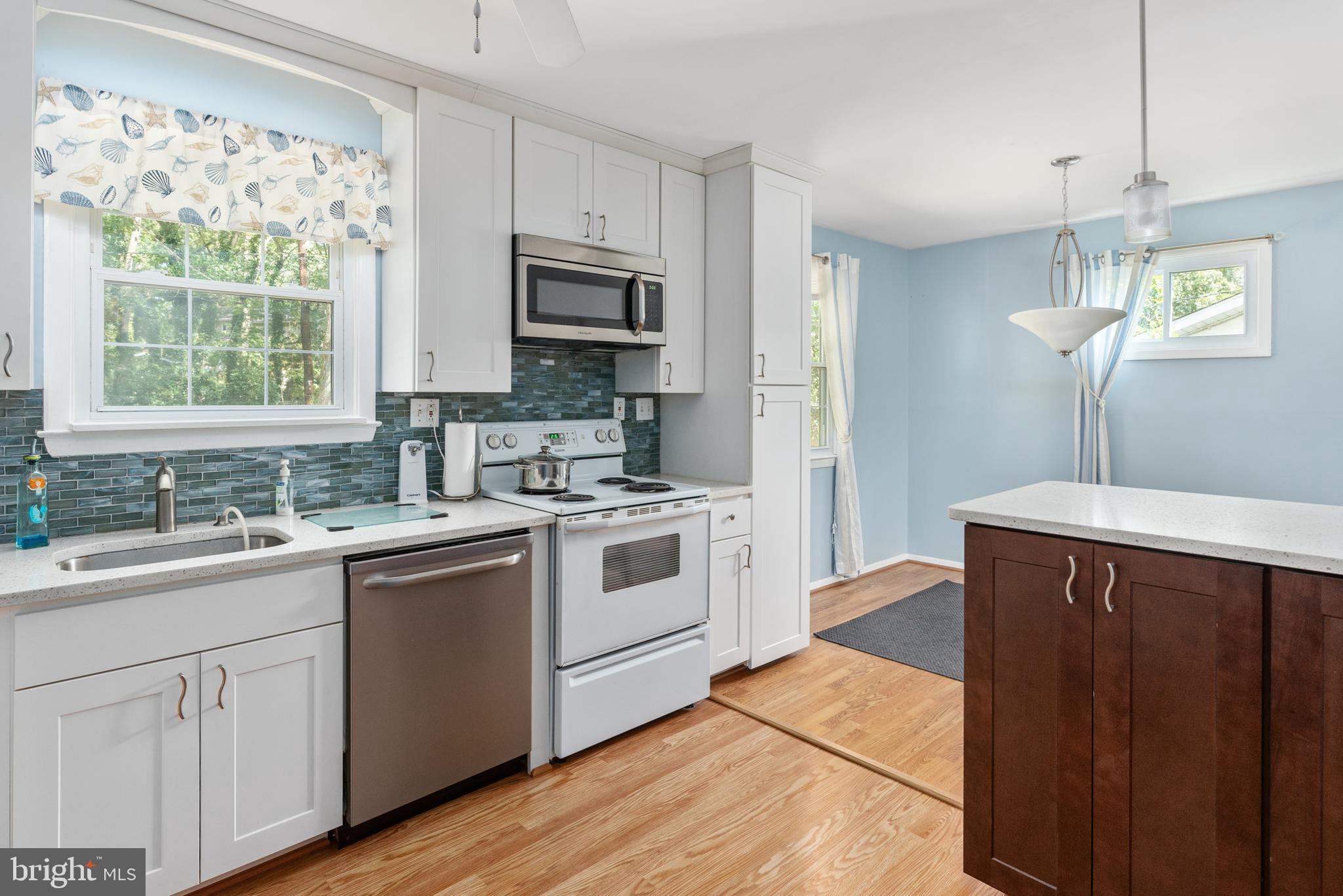 16 Severndale Road Severna Park, MD 21146 - Photo 8 of 37 Gallery Image 8