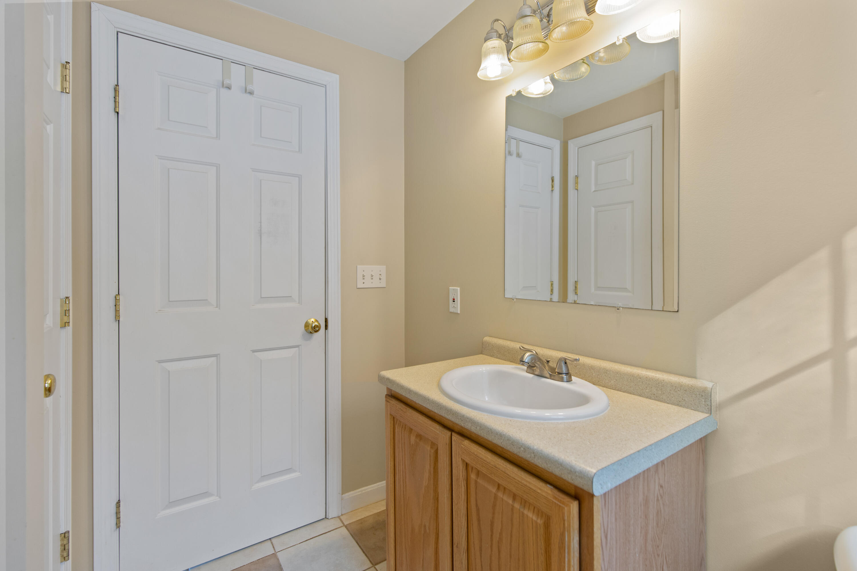 56 Lukes Road Casco, ME 04015 - Photo 15 of 29 56 Lukes Road Casco-011