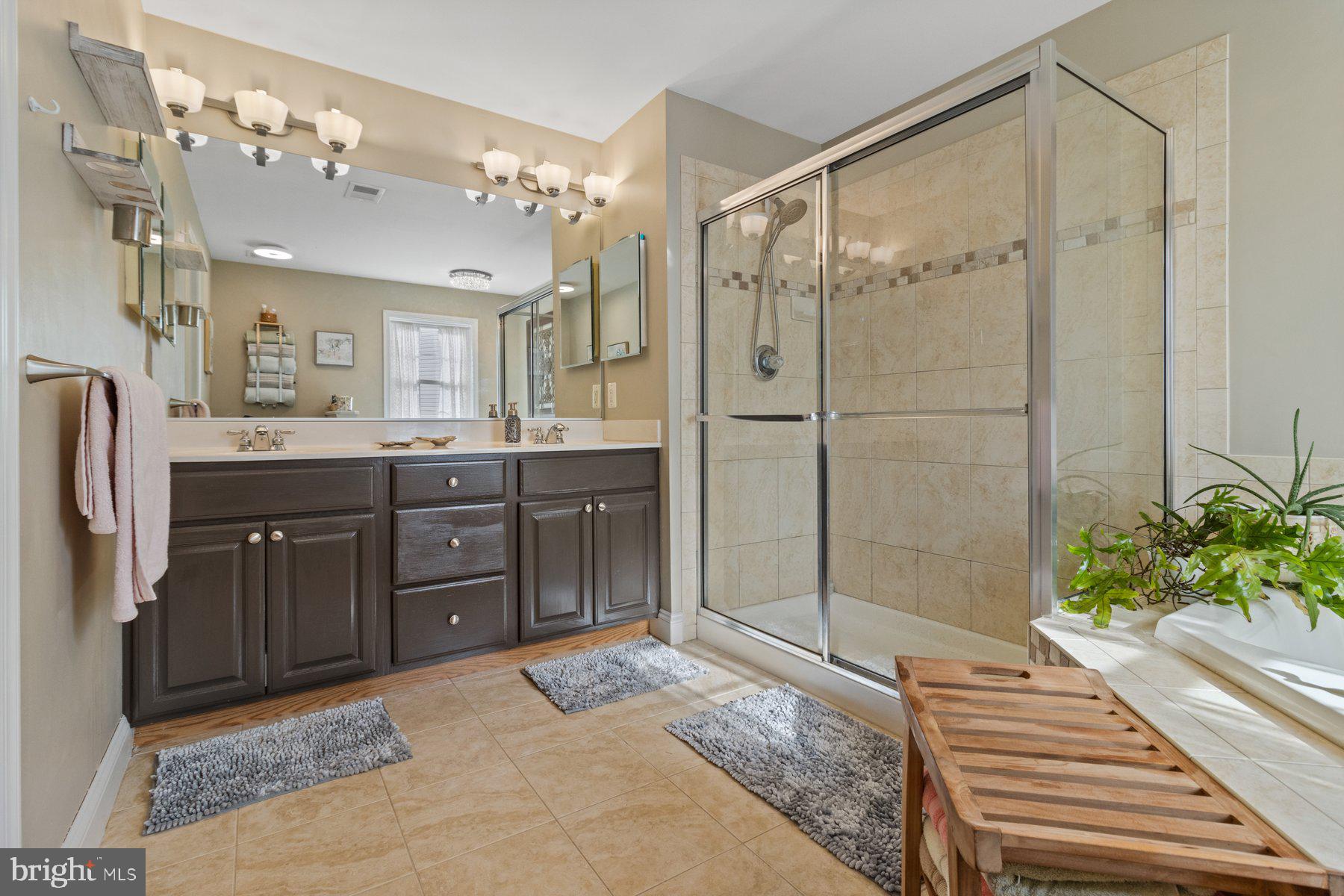 5662 Waterloo Road Columbia, MD 21045 - Photo 25 of 49 primary bath