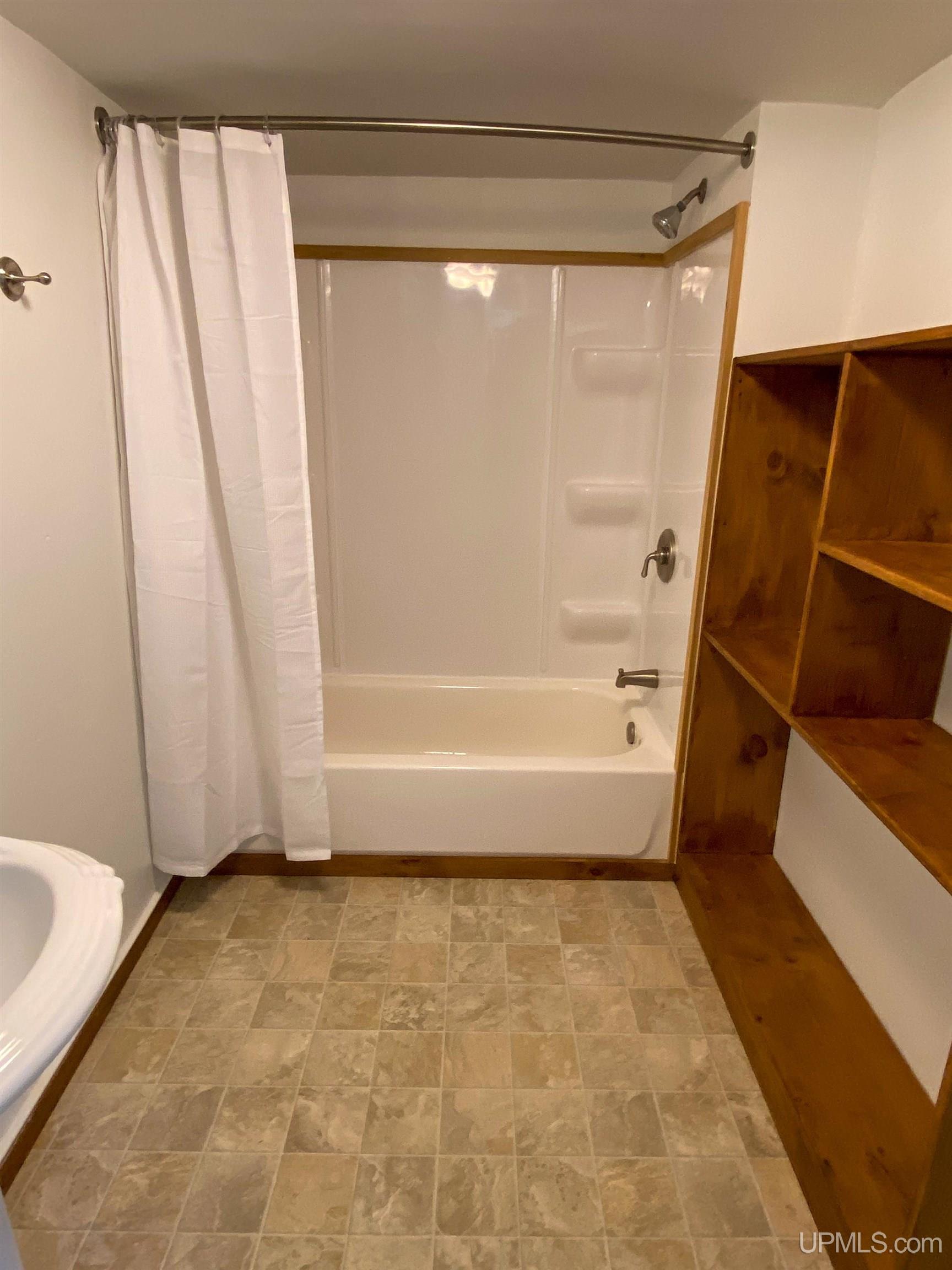 51675 Maple Street Hubbell, MI 49913 - Photo 11 of 49