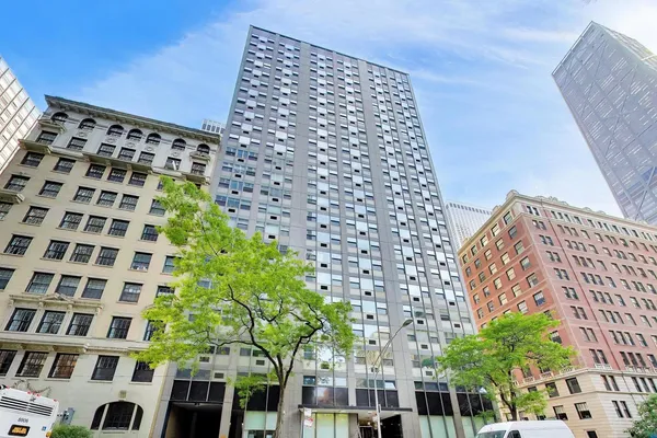 $160,000 | 253 East Delaware Place, Unit 12E, Chicago, IL 60611