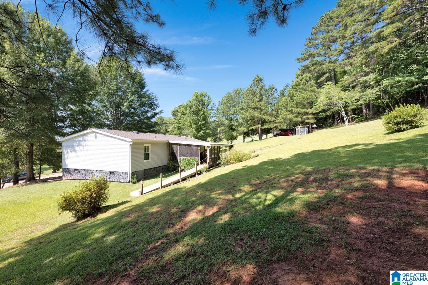 100 Beacon Court Springville, AL 35146 - Photo 3 of 45
