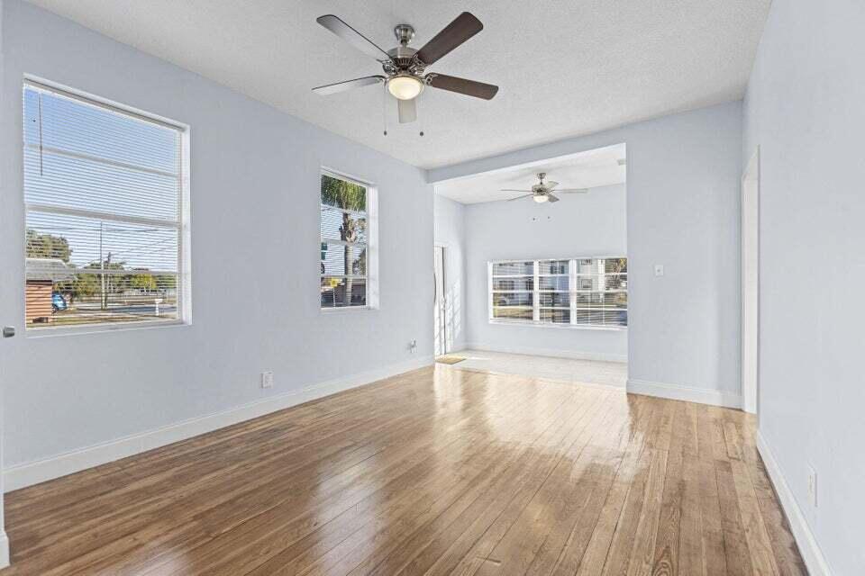 139 Alma Court Fort Pierce, FL 34950 - Photo 2 of 19 20260529030859037267000000-o
