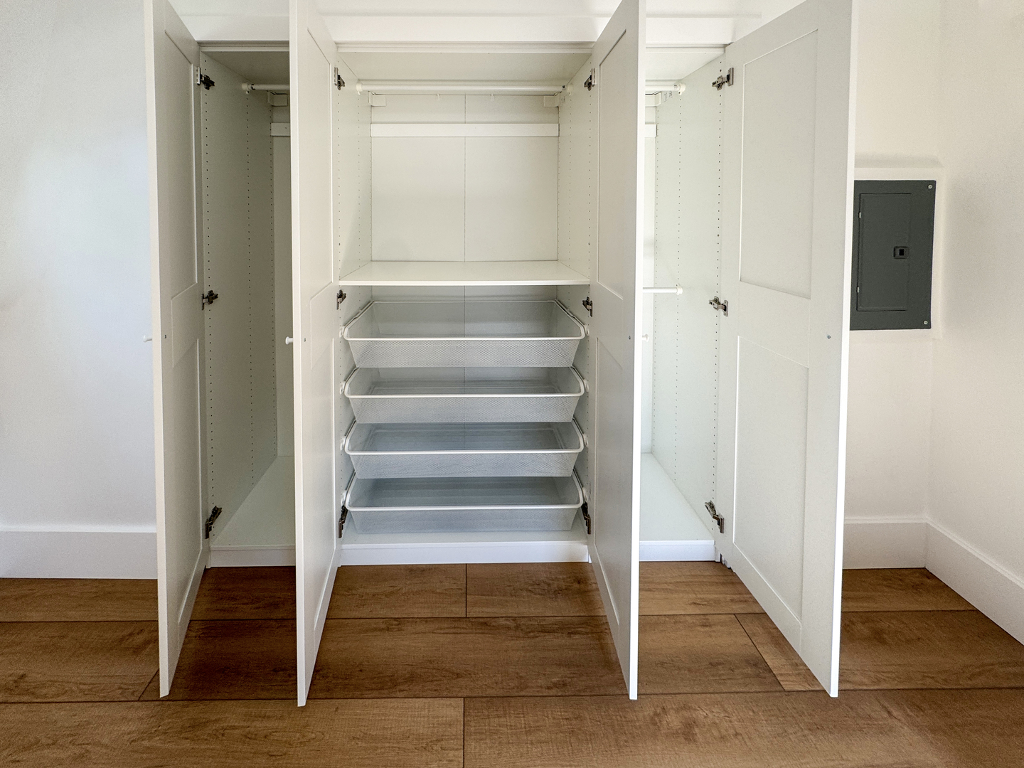 332 North Smith Street, Unit 1 Palatine, IL 60067 - Photo 12 of 17 a view of walk in closet with empty racks