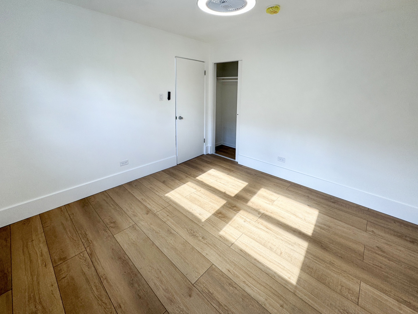 332 North Smith Street, Unit 1 Palatine, IL 60067 - Photo 17 of 17 a view of an empty room and window