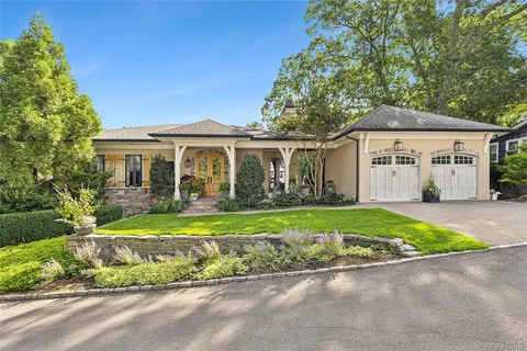 $1,795,000 | 19 Ridge Lane, Miller Place, NY 11764